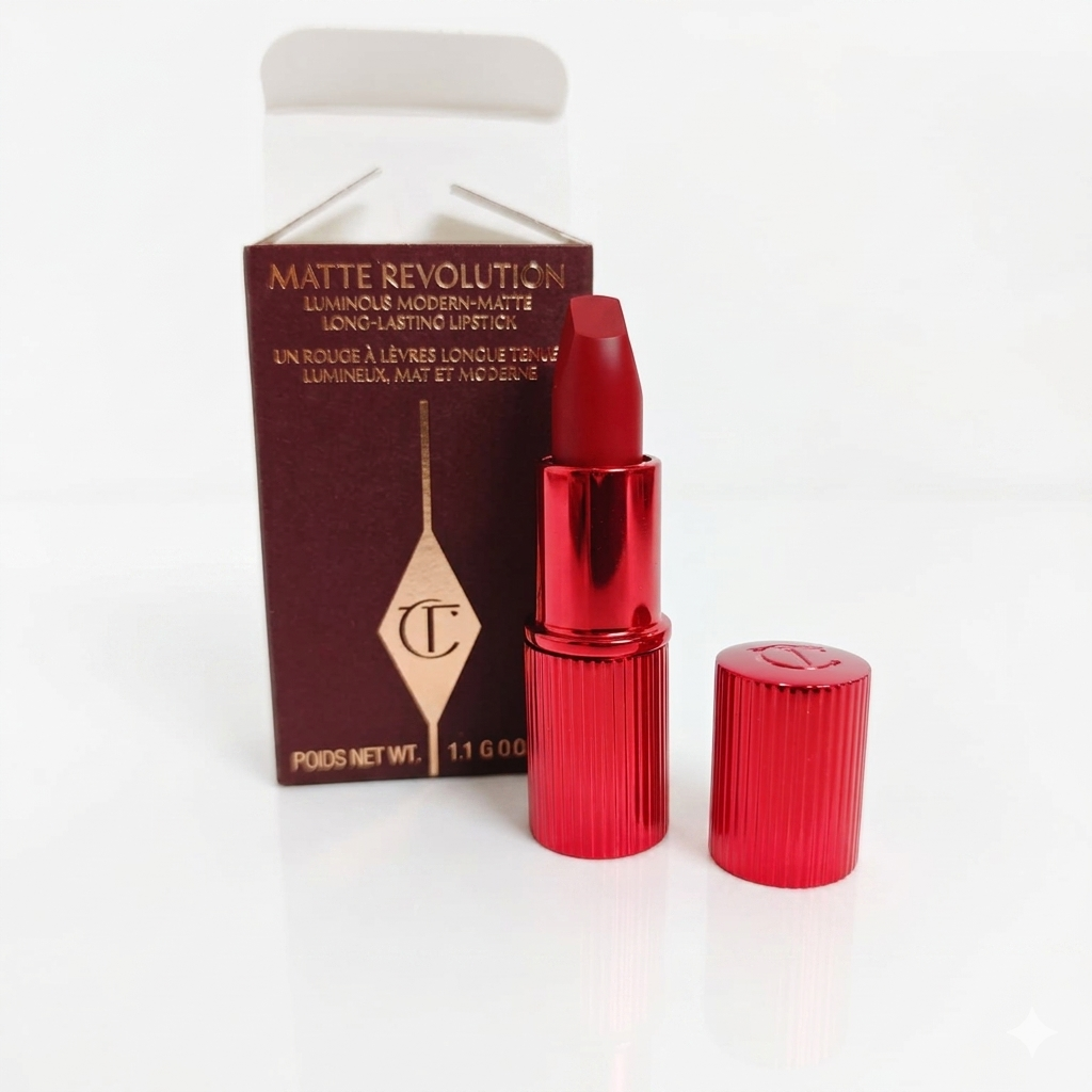 Charlotte Tilbury Hollywood Beauty Icon Lipstick Matte Revolution - Hollywood Vixen (1.1g Miniature)