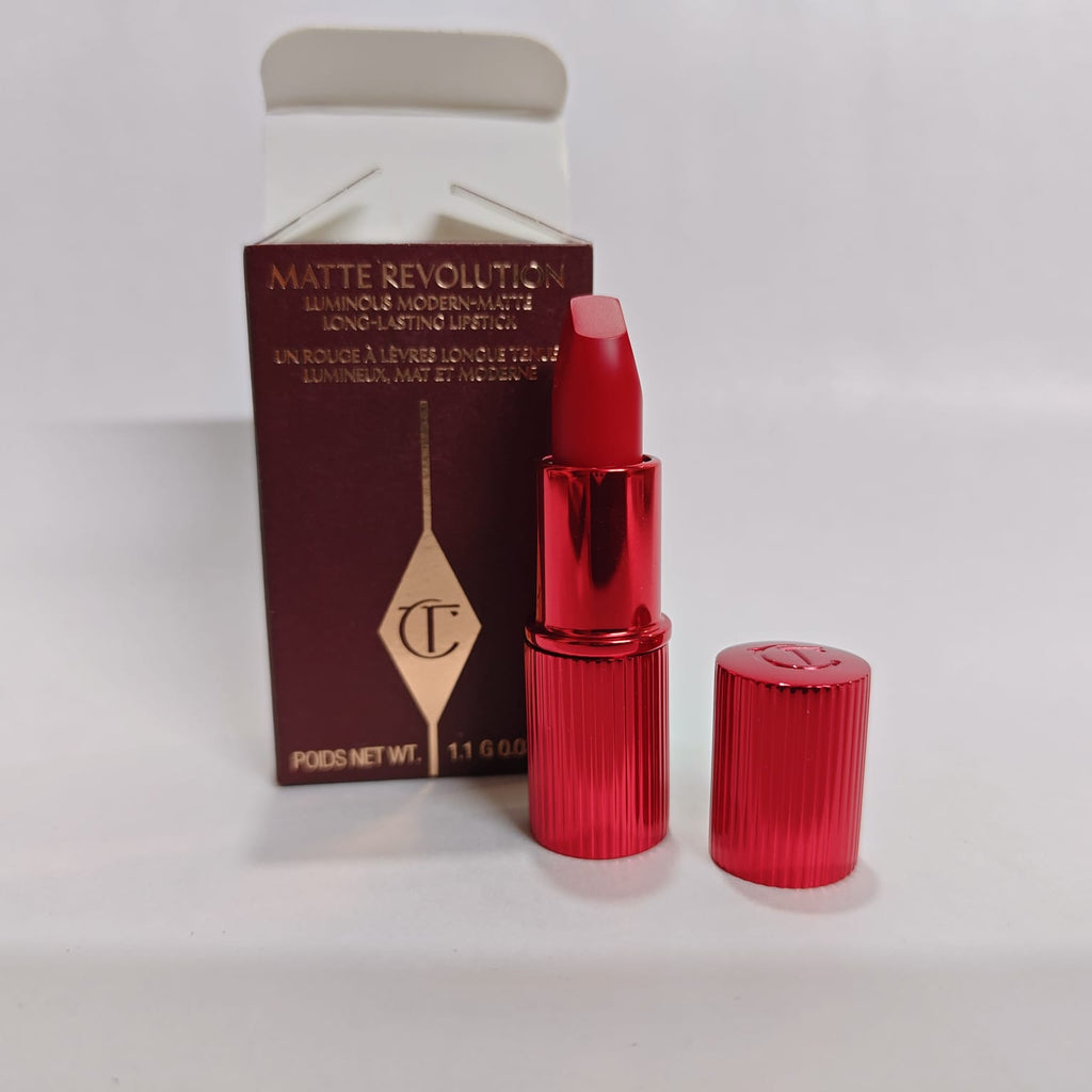 Charlotte Tilbury Hollywood Beauty Icon Lipstick Matte Revolution - Hollywood Vixen (1.1g Miniature)