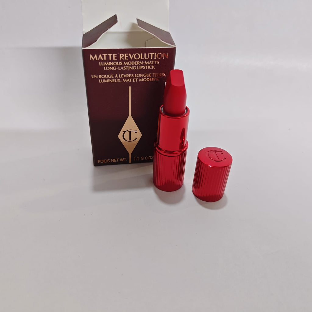 Charlotte Tilbury Hollywood Beauty Icon Lipstick Matte Revolution - Hollywood Vixen (1.1g Miniature)