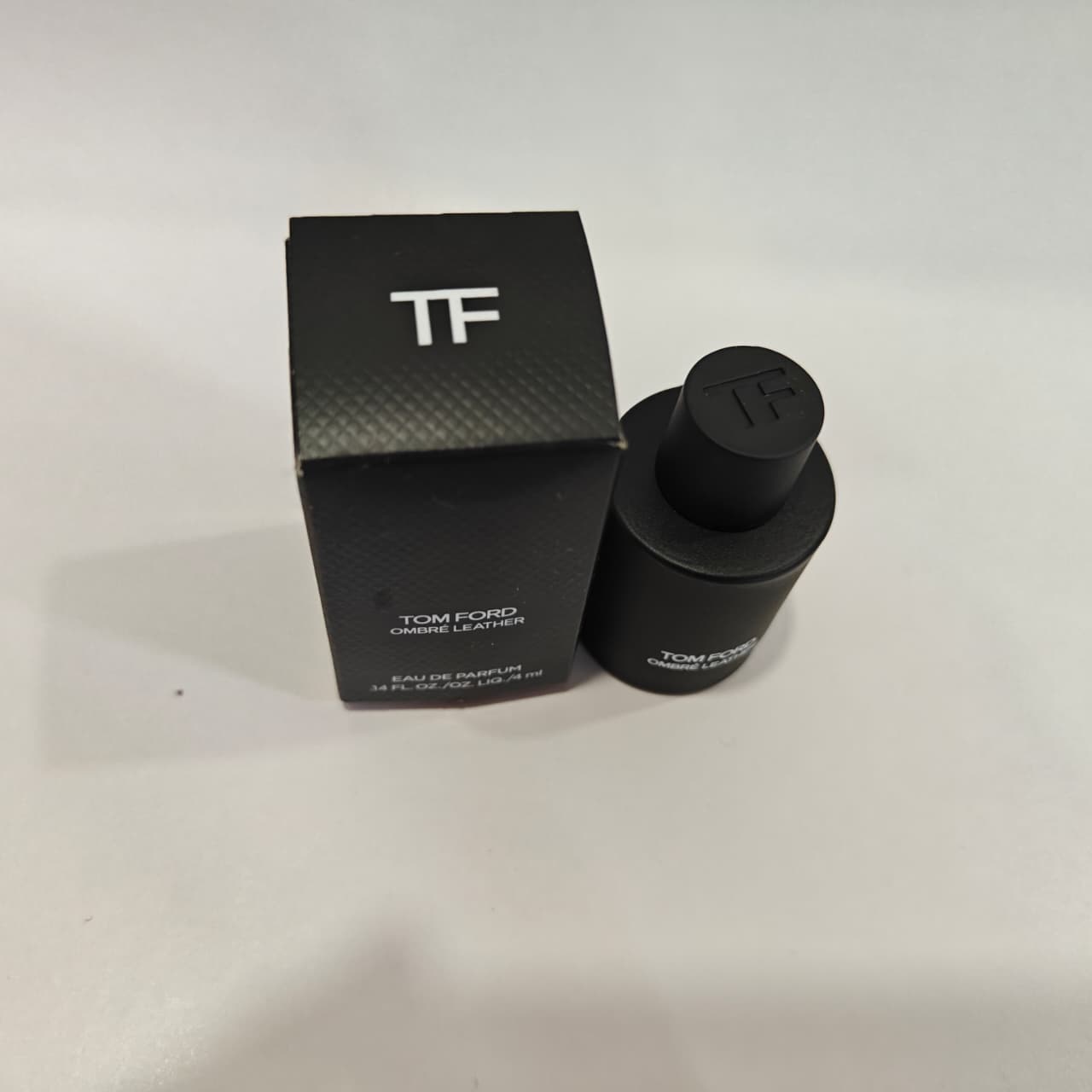 Tom Ford Ombre Leather Eau de Parfum – Mini (4ml / 0.13 fl oz)