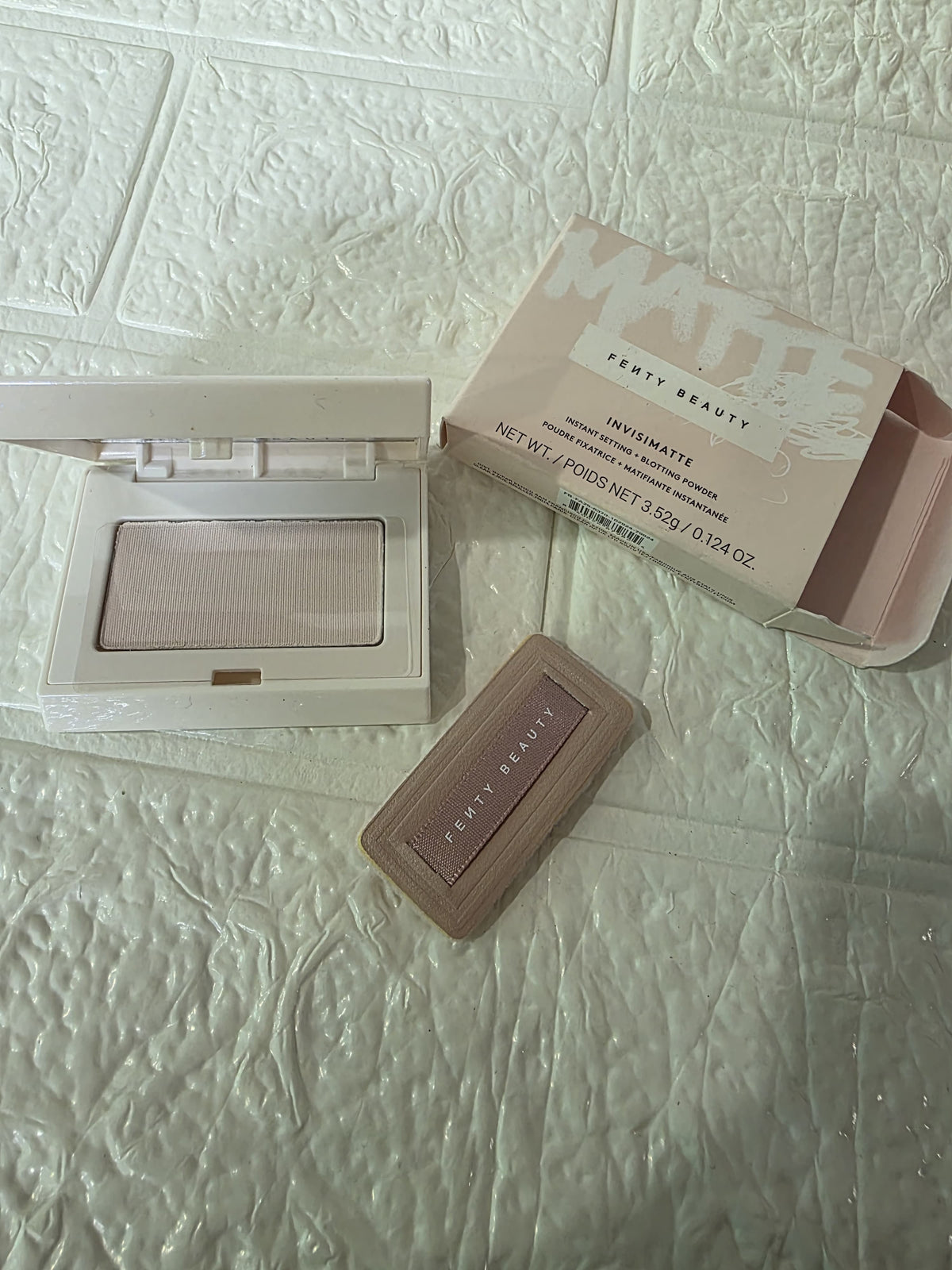 Fenty Beauty Invisimatte Instant Setting + Blotting Powder (3.52g
