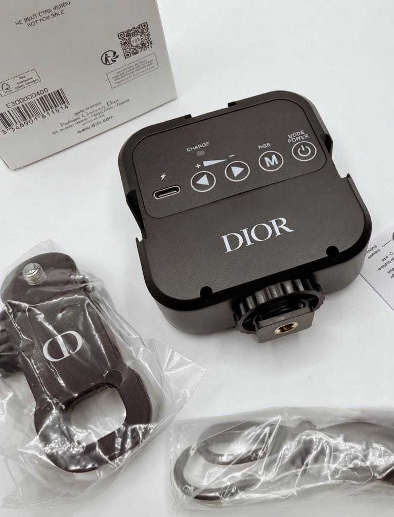 Dior Beauty Rechargeable Clip-On LED Ring Light